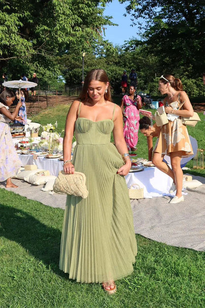 Women's Wedding Guest Pleated Sweetheart Maxi Dress
