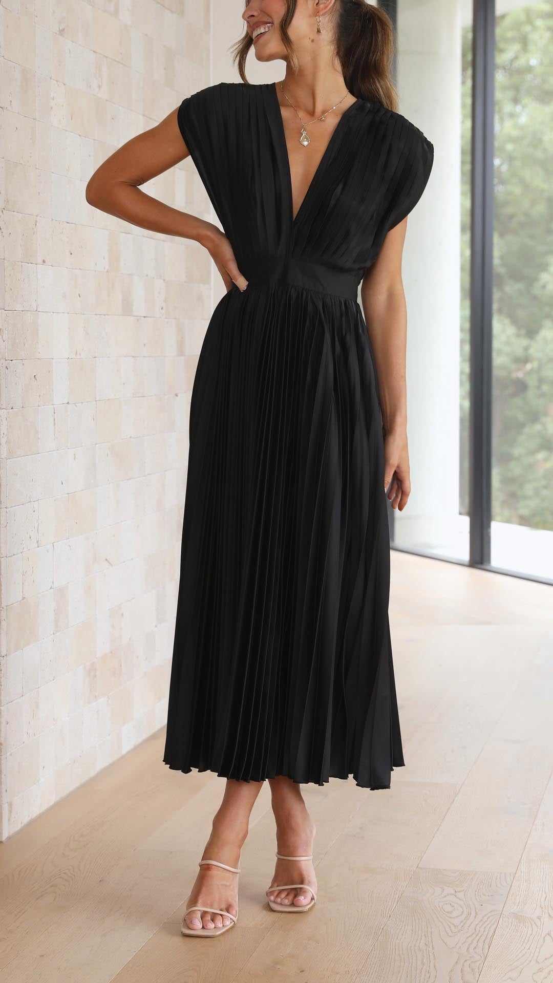 Women's Wedding Guest Pleated V Neck Midi Dress