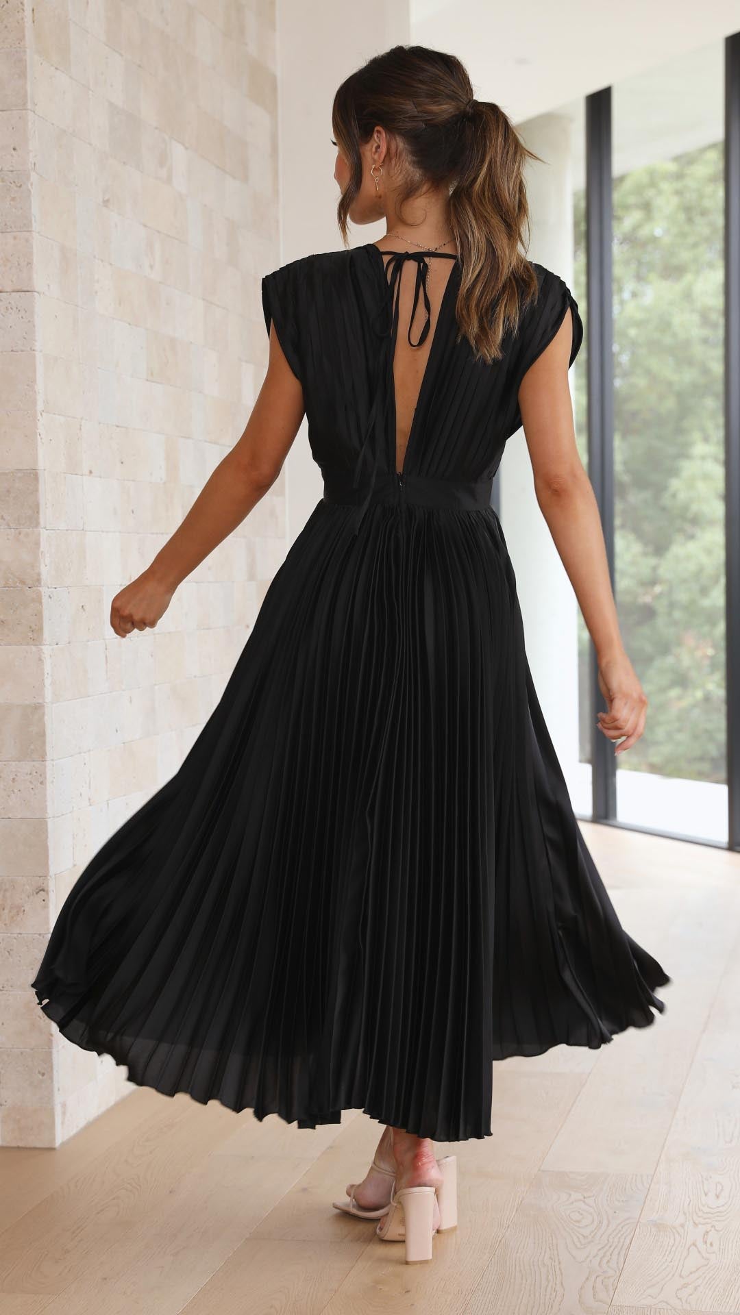 Women's Wedding Guest Pleated V Neck Midi Dress
