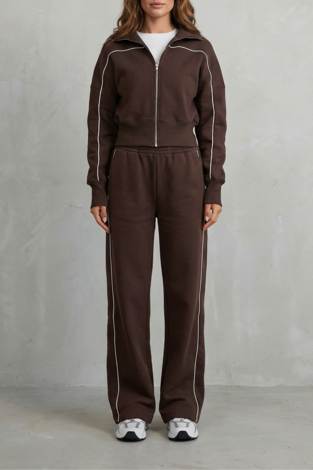 Women's Contrast Piping Zip-Front Tracksuit Set - Chocolate Brown