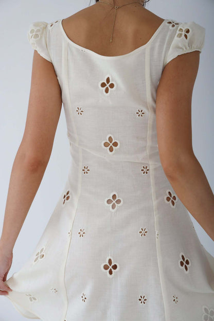 Women's Eyelet Cap Sleeve Wedding Guest Midi Dress - Ivory