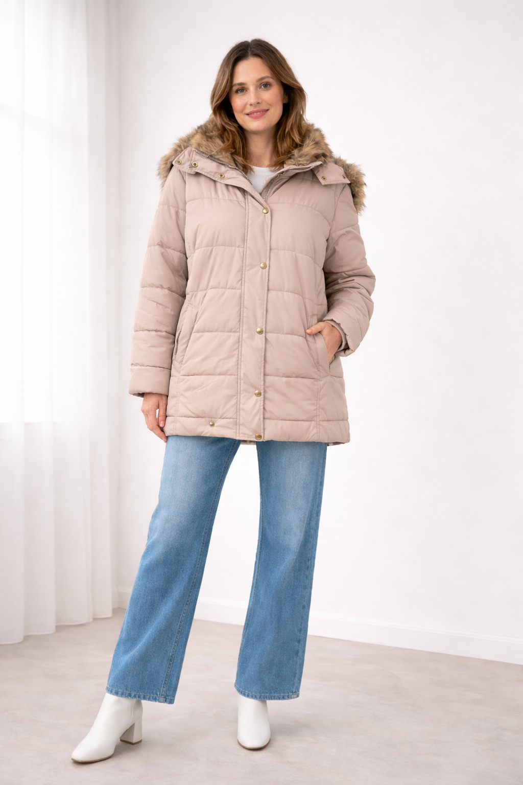 Women's Faux Fur Hooded Quilted Puffer Jacket - Blush Pink
