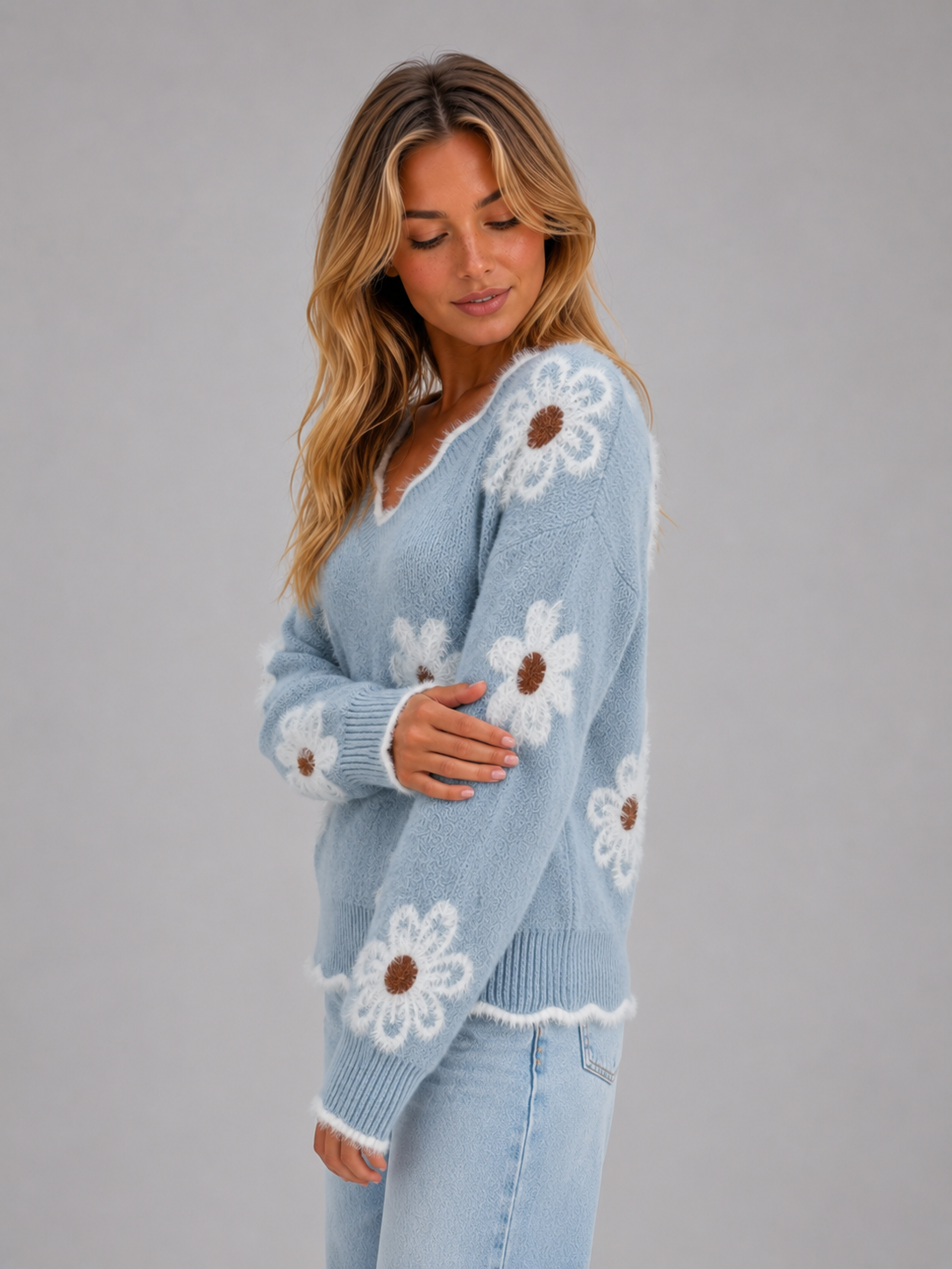 Women's Floral V-Neck Knit Sweater - Light Blue Floral