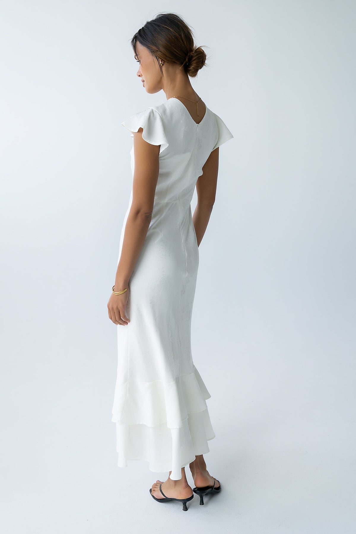 Women's Flutter Sleeve Tiered Ruffle Maxi Dress - Ivory