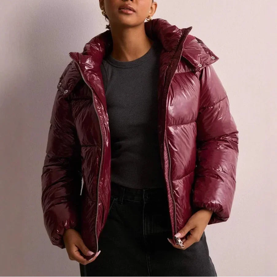 Women's Hooded Quilted Lightweight Puffer Jacket - Burgundy