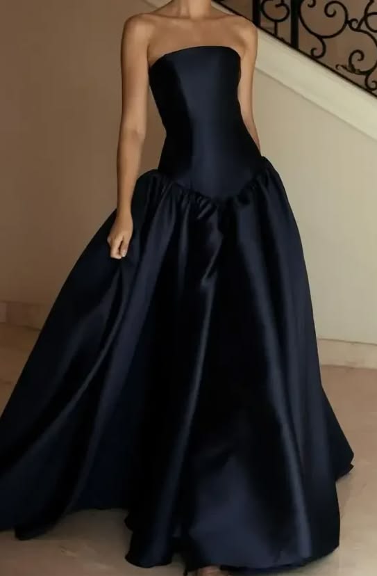 Women's Navy Strapless Satin A-Line Formal Maxi Dress - Navy
