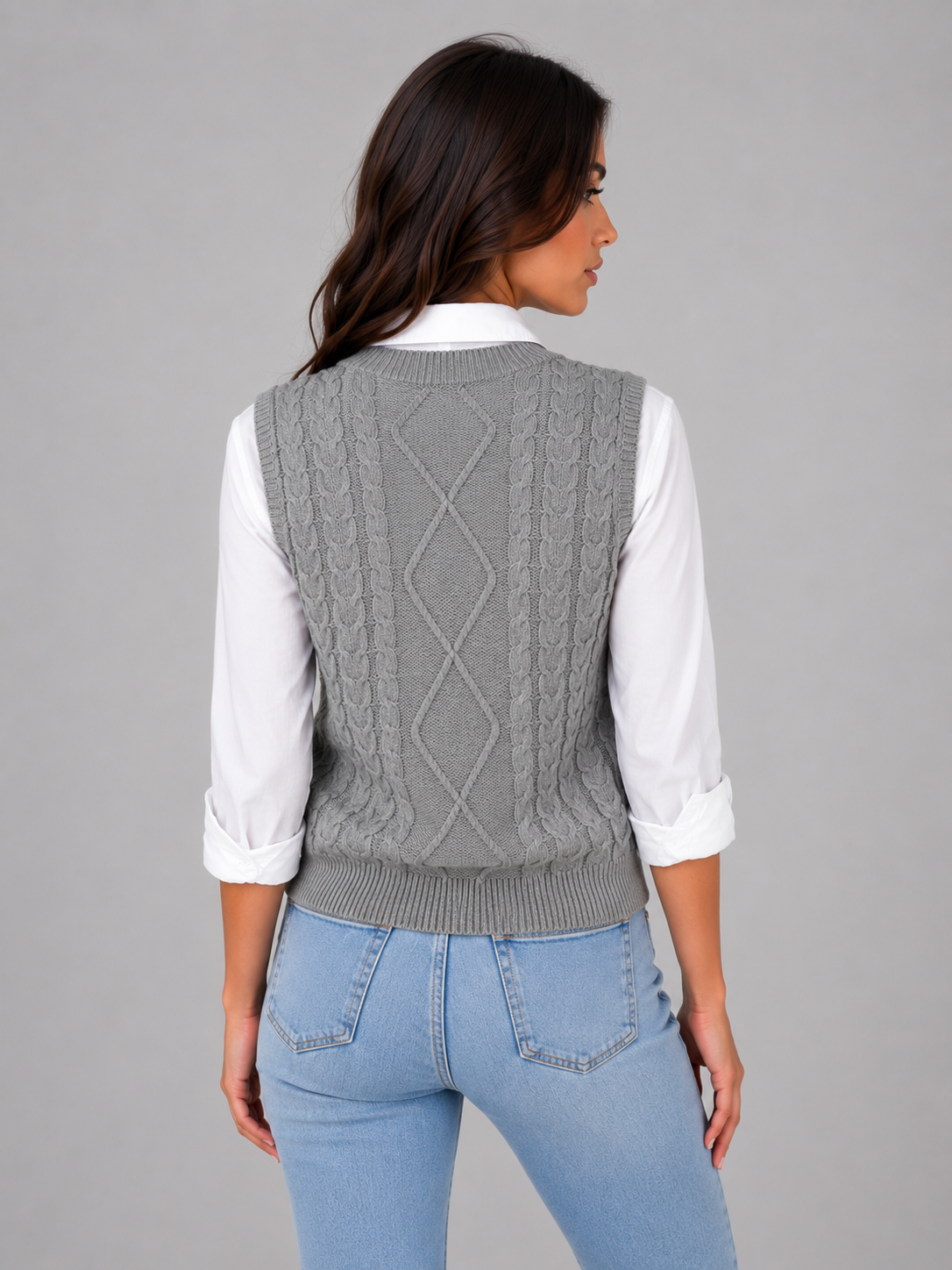 Women's Sleeveless Cable Knit V-Neck Sweater - Gray