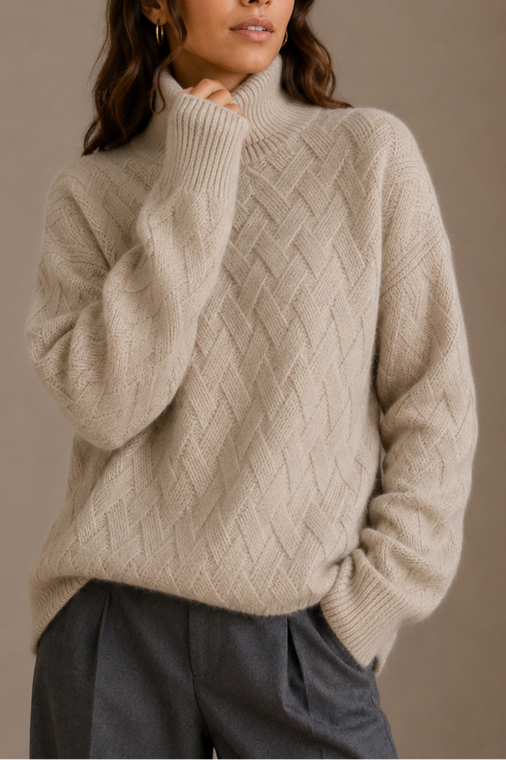 Women's Textured Knit Turtleneck Sweater - Beige