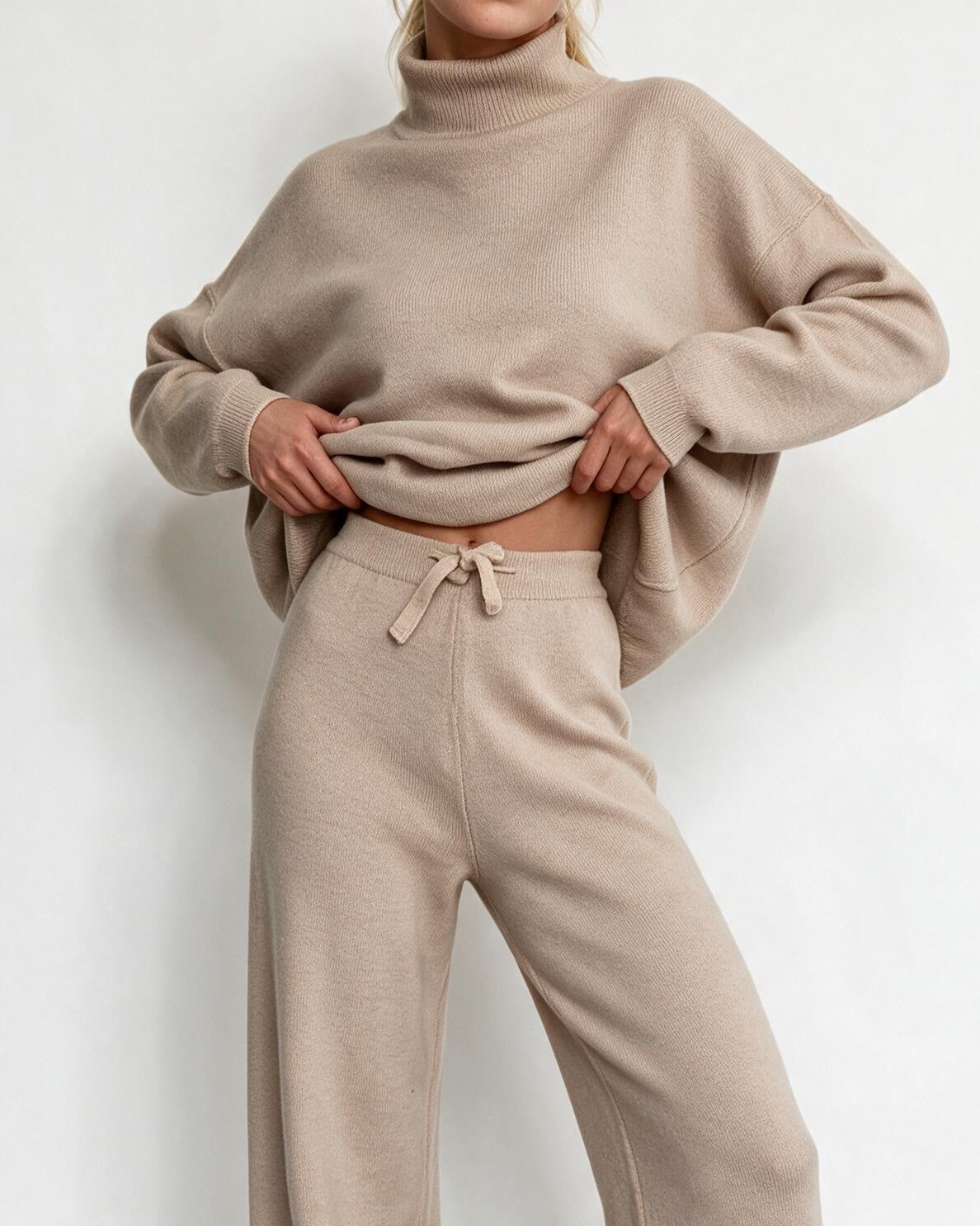 Women's Turtleneck Wide-Leg Loungewear Set - Champagne
