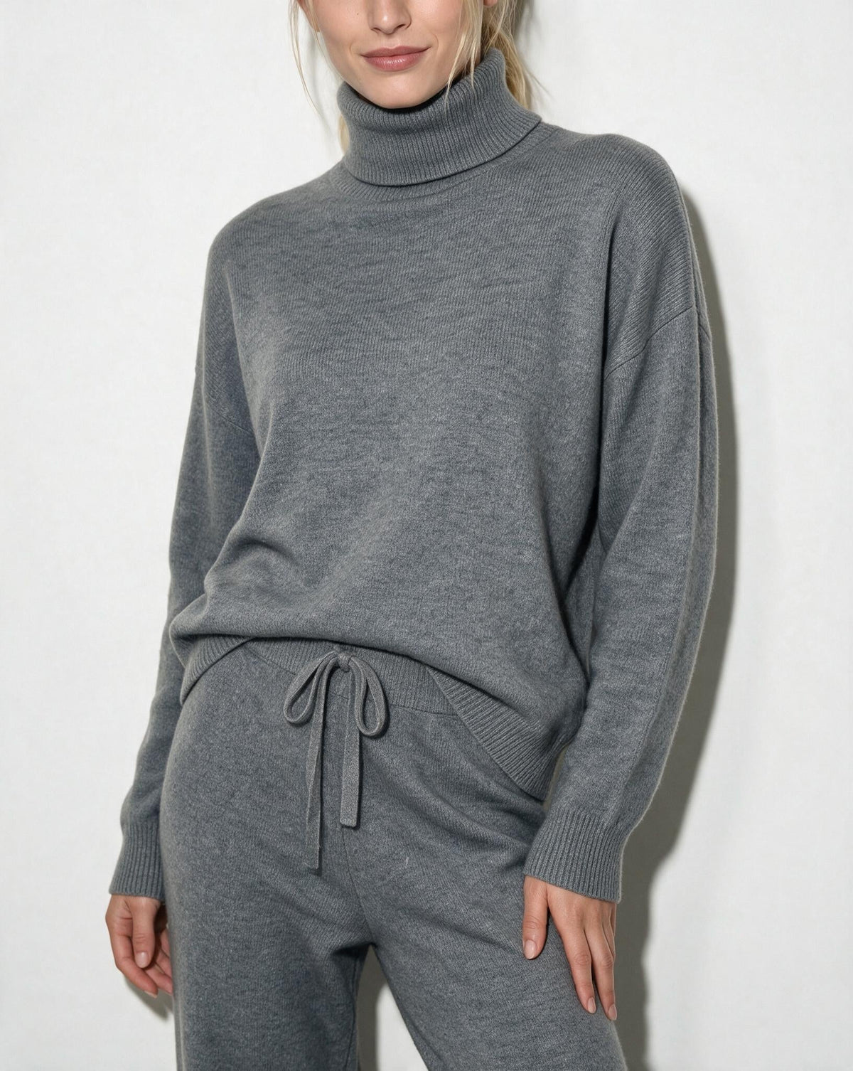 Women's Turtleneck Wide-Leg Loungewear Set - Light Gray