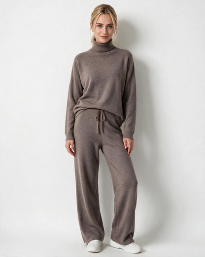 Women's Turtleneck Wide-Leg Loungewear Set - Mocha Brown